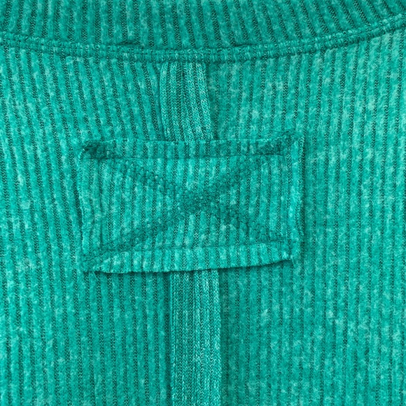 Zenana XL Green Sweater - Picture 4 of 4